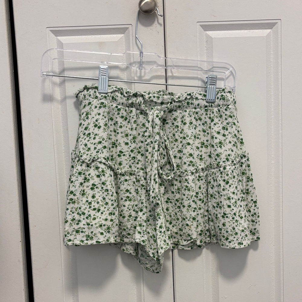 Mixologie Floral Print Green Skorts